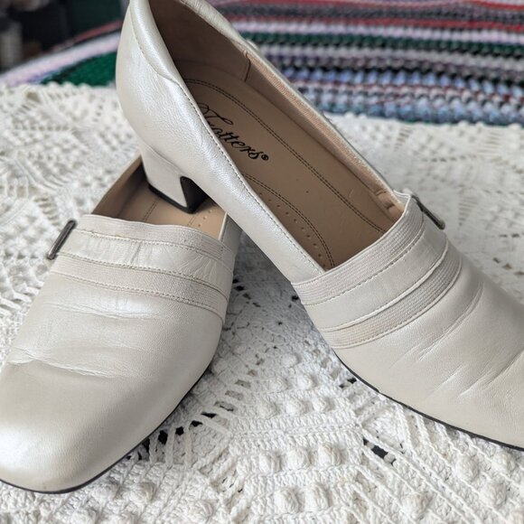 Trotters women shoes off white size 7.5 us - Picture 1 of 7